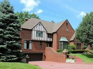 30278 Waterford Dr, Perrysburg, OH 43551