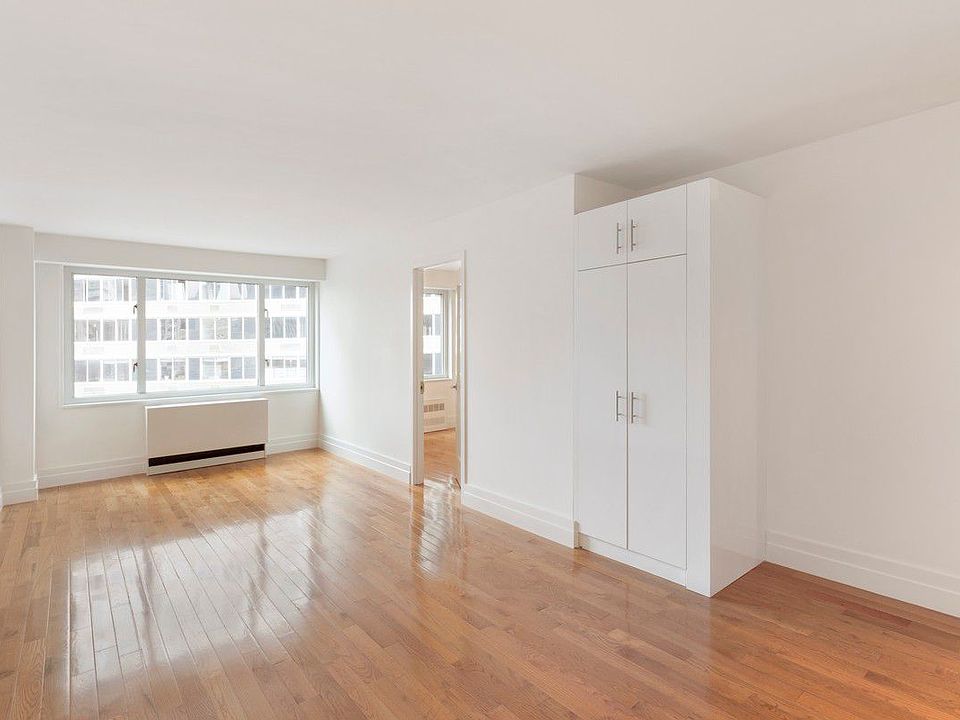 1st image of 400 E 54th St APT 21G