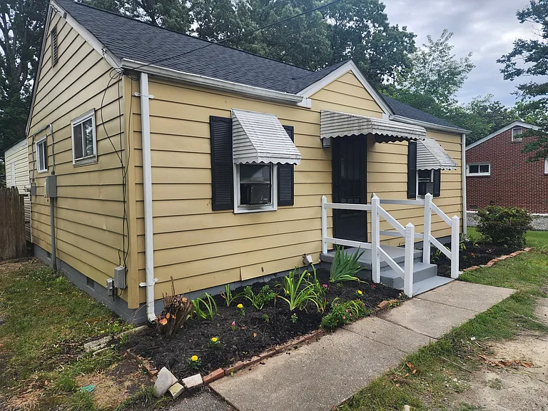 136 Banneker Dr — Photo 15