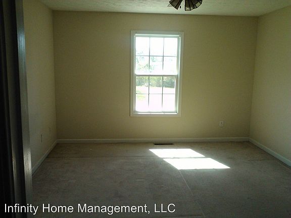 3rd image of 126 Single Tree Dr SE