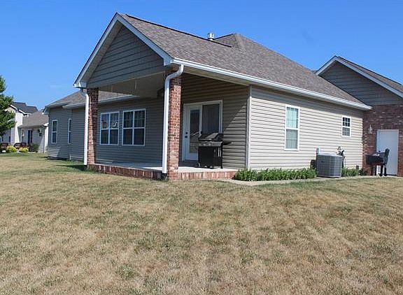 5th image of 9624 Weatherby St