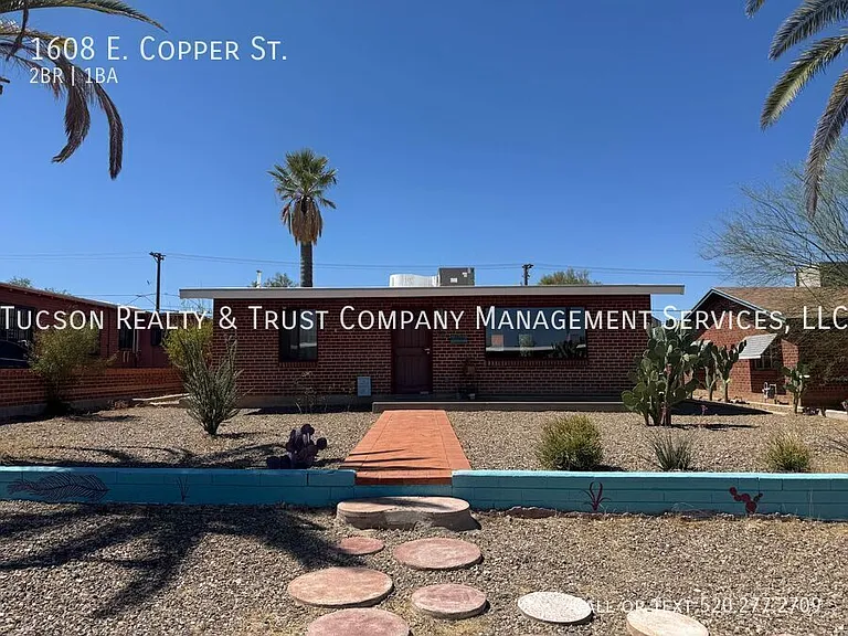 1608 E Copper St — Photo 1