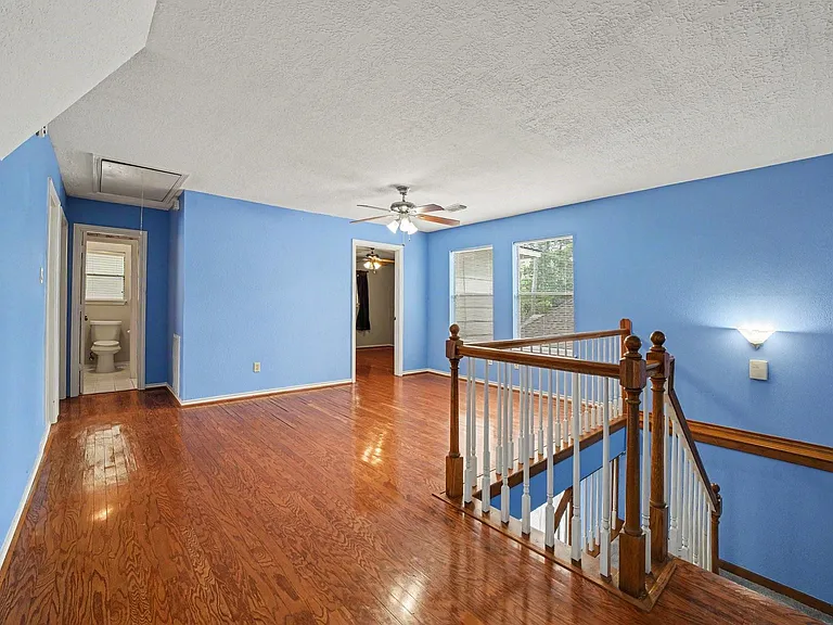 14707 Treborway Dr — Photo 25