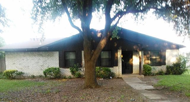 1st image of 124 Faircrest Dr
