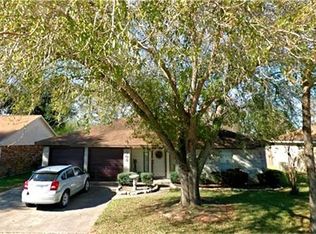 3008 Mockingbird Ln, Rosenberg, TX 77471