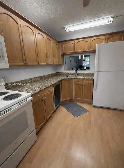 1701 NW 75th Ave #208 — Photo 1