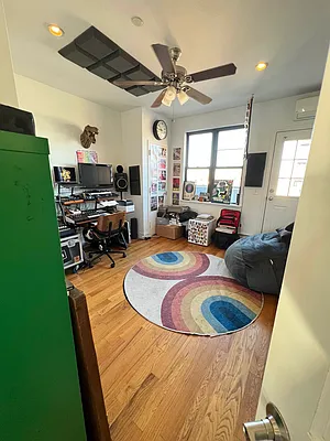 Rented by Double R Ventures LLC | media 15
