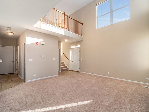 4th image of 1214 Parkview Dr #1214