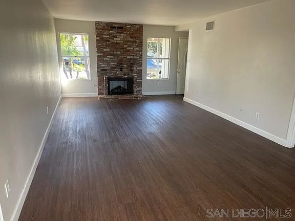 5th image of 931 McLain St