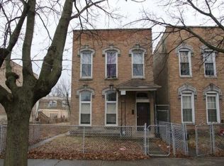 2909 W Walnut St, Chicago, IL 60612