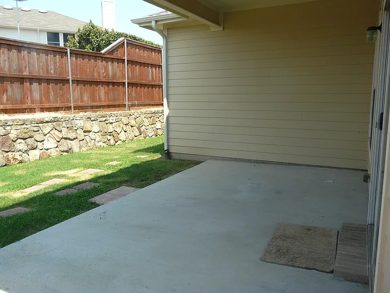 4409 Padre Ct — Photo 24