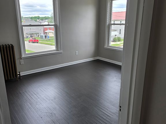 3rd image of 538 Alexander Ave #2