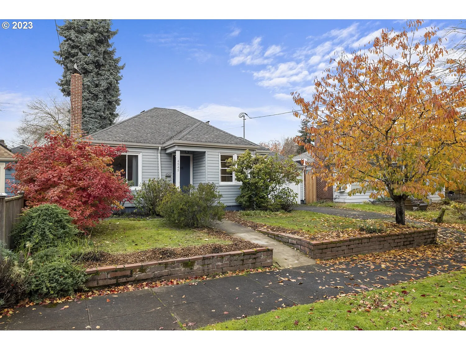 4545 NE 41st Ave photo 1