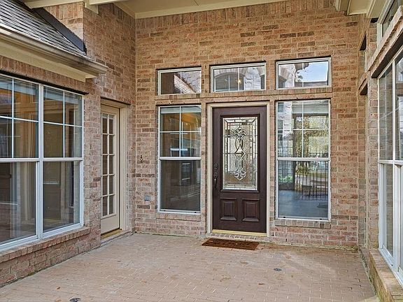 4th image of 2 Prosewood Dr