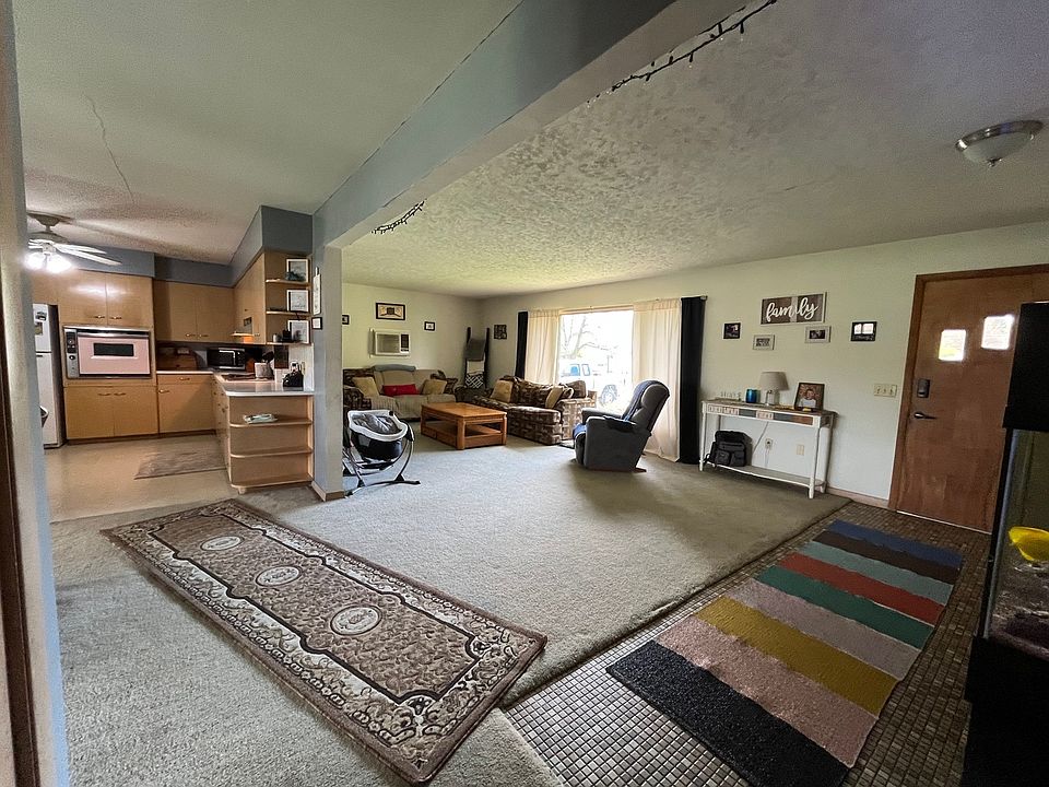 410 W 2nd St, Prophetstown, IL 61277 Zillow