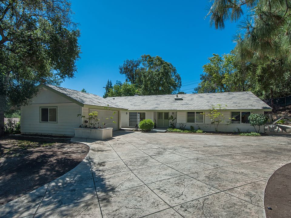1st image of 4600 San Feliciano Dr