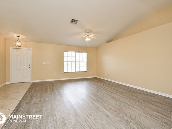 5th image of 3745 NE 15th Pl