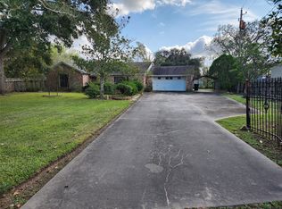 2200 Golden Ave, Bay City, TX 77414