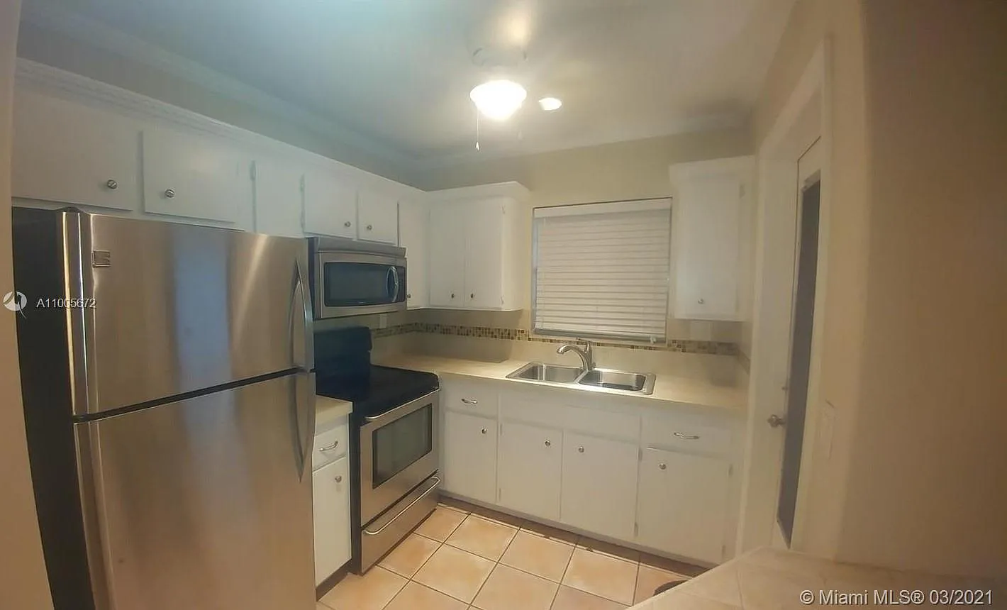 1 bed, 690 sqft, $1,640 — Photo 1
