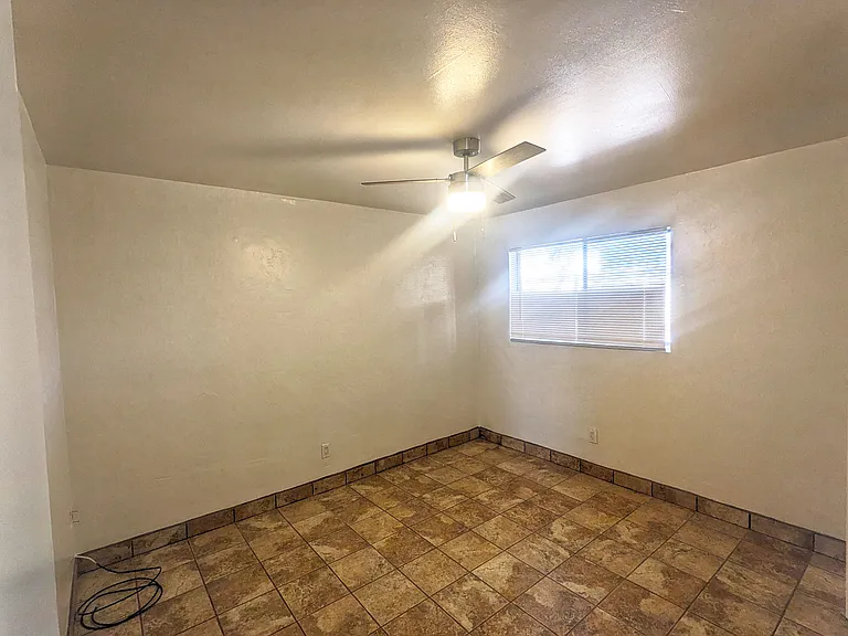 1629 E Hedrick Dr #C — Photo 13