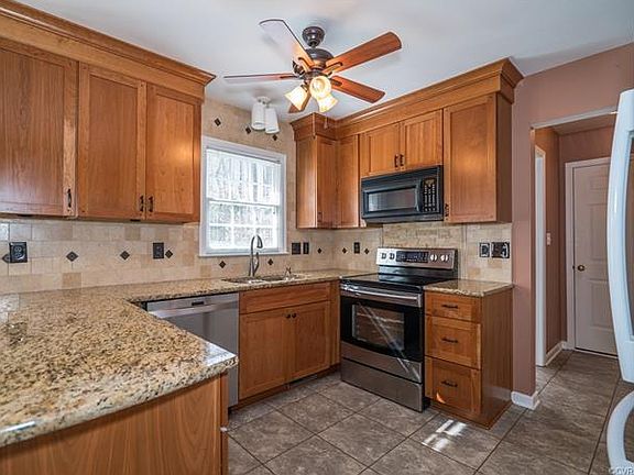 4th image of 101 Norwood Creek Ct