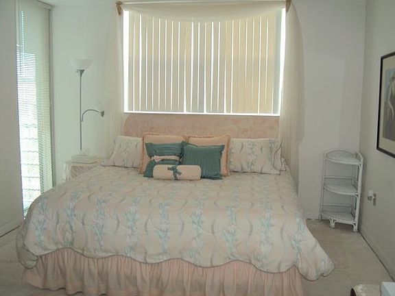 5th image of 1830 SW 81st Ave APT 4306
