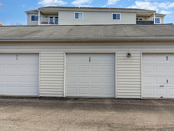 2nd image of 448 Marian Ln APT 5