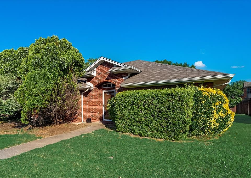 1st image of 1205 Holly Hill Dr