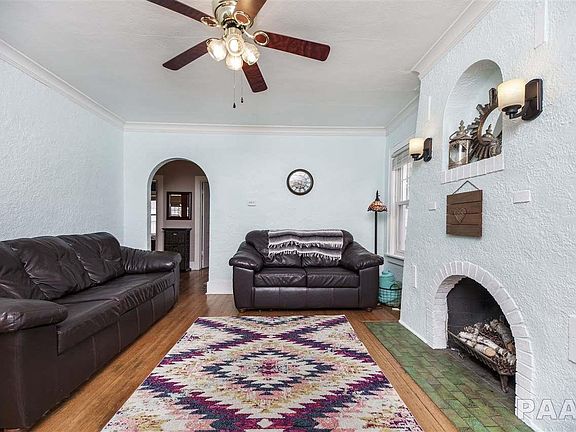 2nd image of 726 W Melbourne Ave