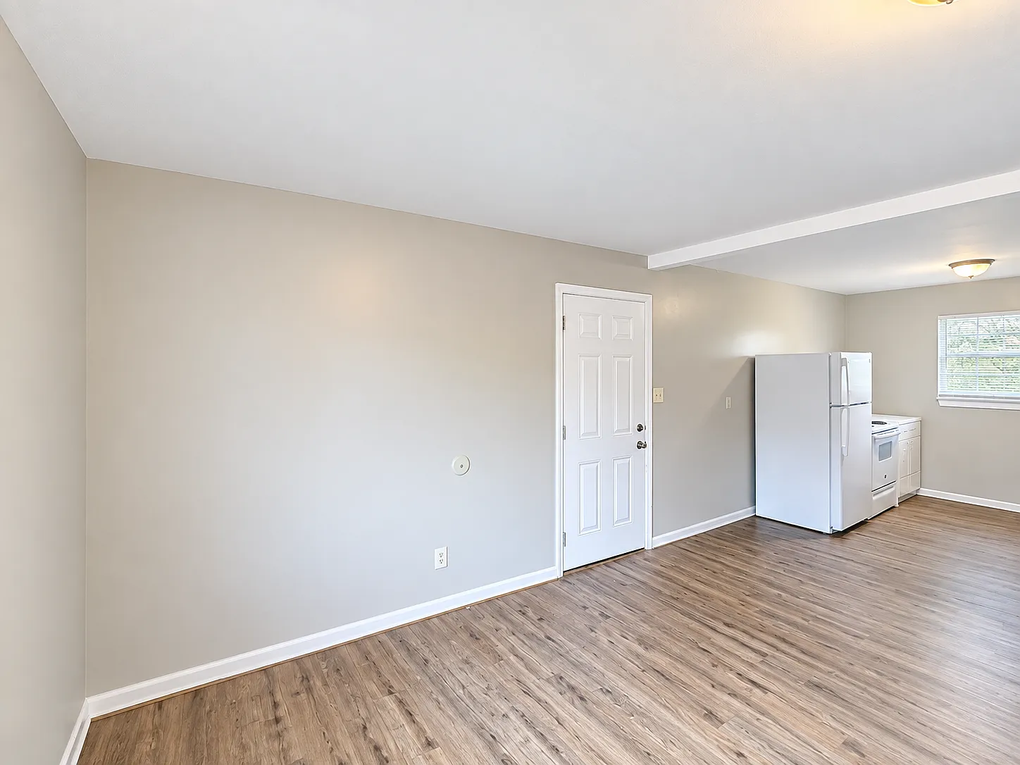 2 bed, 900 sqft, $725 — Photo 3
