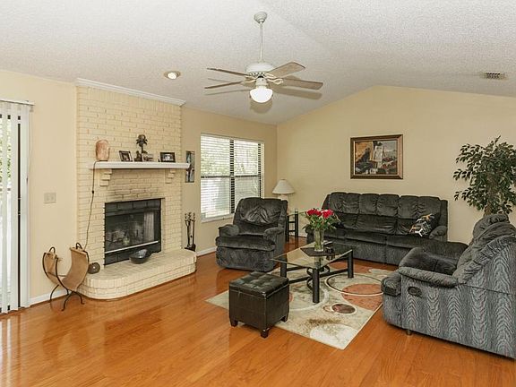 3rd image of 4561 Trevi Dr