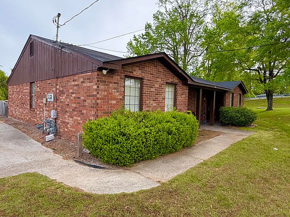 3rd image of 4611 Columbia Road
