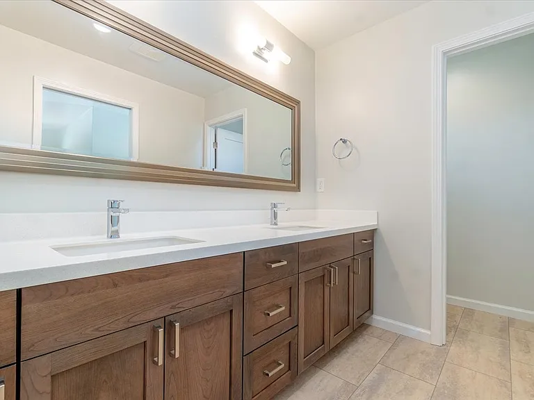 5124 Kalanianaole Hwy #A — Photo 13