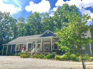 3932 Jump Off Rd, Sewanee, TN 37375