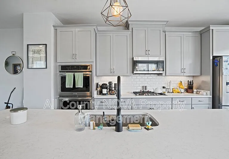 2910 Pinebrook Rd — Photo 11