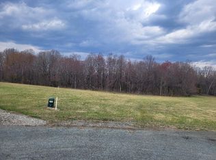 33 Camellia Pl, Moneta, VA