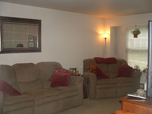 2nd image of 83 Valley Rd APT D