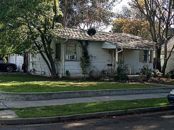 3rd image of 2404 W Acacia St