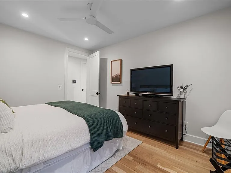 1381 Wessyngton Rd NE — Photo 51