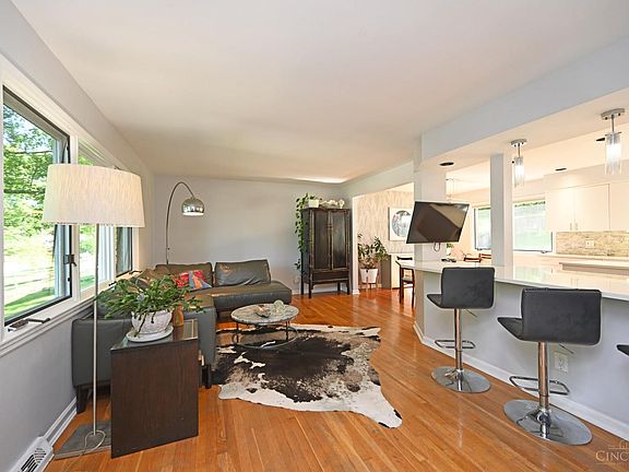 5th image of 2362 Burklin Dr