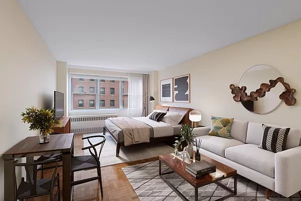 1st image of 430 W 34th St APT 6G