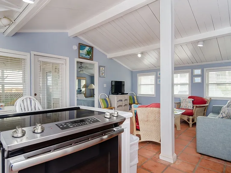 1816 Canal Dr — Photo 10