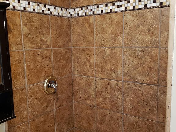 2nd image of 3405 S Ashland Ave #1