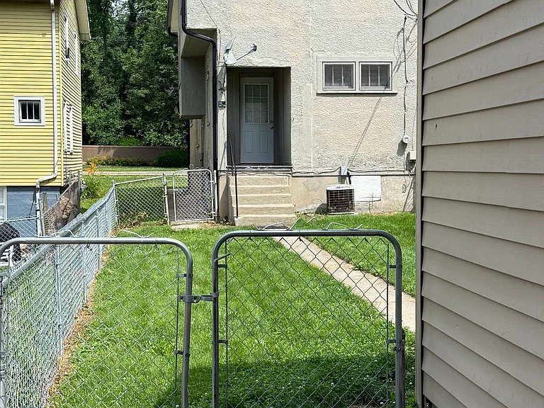 2267 Dixie Hwy — Photo 16