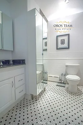 Rented by City Connections Realty | media 19