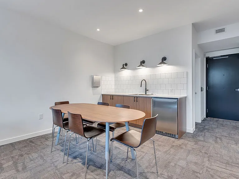 3455 Hastings St E — Photo 20