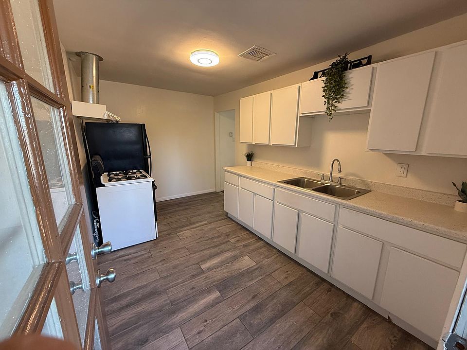 1st image of 4014 W Commonwealth Ave #D