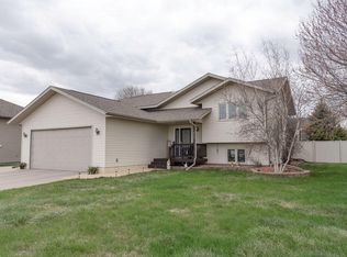 219 Tiger St, Mitchell, SD 57301