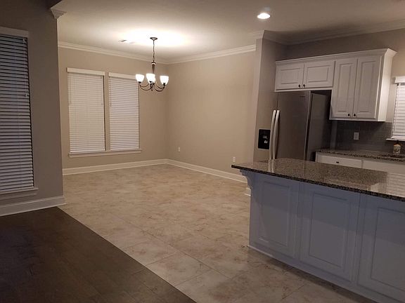 5th image of 10371 Fountain Ln