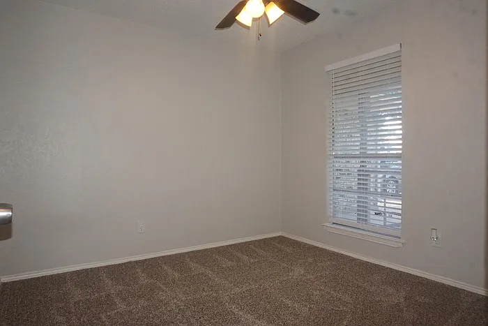 4704 Aspen Way — Photo 7